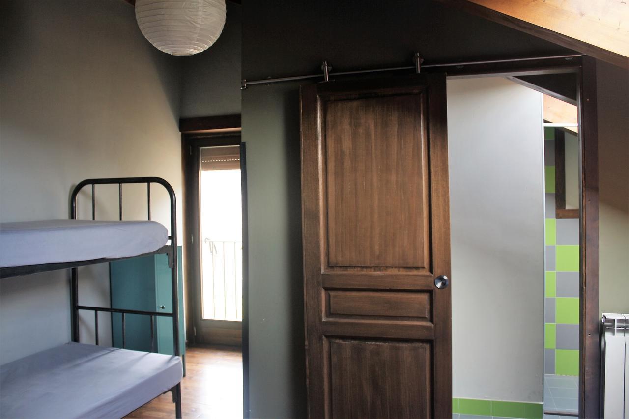 Albergue A'Noguera Castiello de Jaca Oda fotoğraf